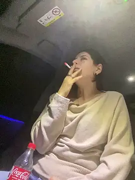 Snapshot of coupledeea chatting on February 6, 2026, 9:07 pm coupledeea online show from February 6, 2026, 9:07 pm