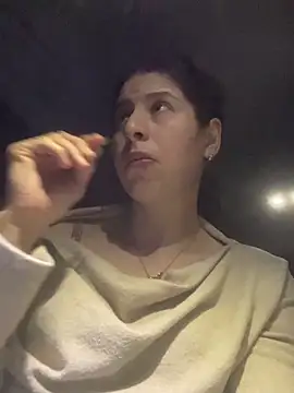 Snapshot of coupledeea chatting on February 20, 2026, 7:36 pm coupledeea online show from February 20, 2026, 7:36 pm