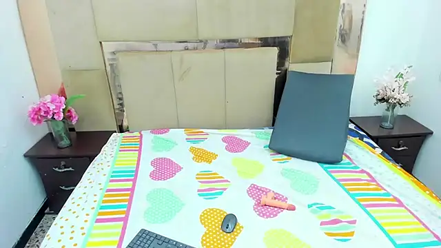 RebecaMarshall online show from December 20, 2025, 12:23 pm