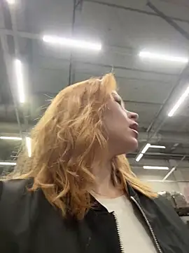  Little Ginger online show from April 14, 2026, 2:39 am