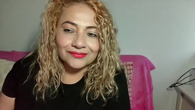 mariajosebarrazaa online show from March 6, 2026, 6:26 pm