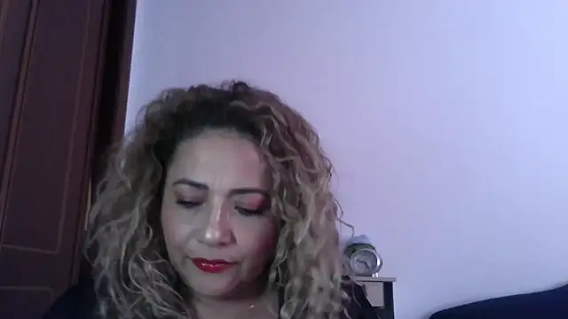 mariajosebarrazaa online show from May 24, 2026, 3:39 pm