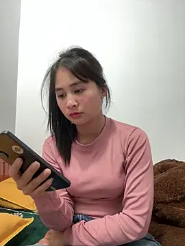 Him MountainGirl online show from March 19, 2026, 6:28 am