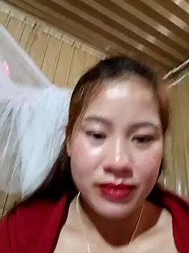 Snapshot of mayni012314 chatting on December 19, 2025, 4:41 am mayni012314 online show from December 19, 2025, 4:41 am