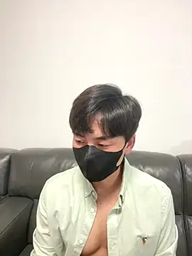 Snapshot of kimze7 chatting on December 19, 2025, 3:08 pm kimze7 online show from December 19, 2025, 3:08 pm