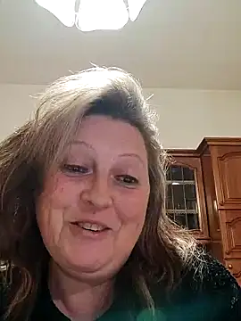 axell58 online show from December 17, 2025, 6:47 pm