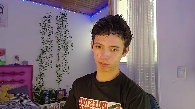 Snapshot of Dani_Dancer chatting on June 21, 2026, 8:11 pm Dani Dancer online show from June 21, 2026, 8:11 pm