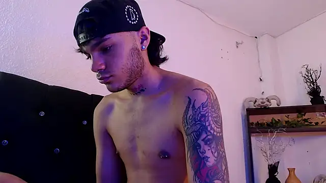 Snapshot of kingdani_hot chatting on February 3, 2026, 6:51 am kingdani hot online show from February 3, 2026, 6:51 am