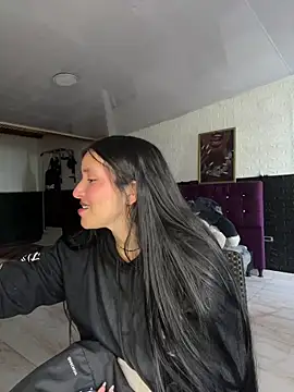 Snapshot of Agatta-X chatting on December 20, 2025, 3:08 pm Agatta-X online show from December 20, 2025, 3:08 pm