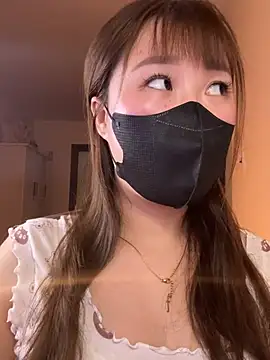 Miumeo20 online show from April 17, 2026, 4:32 pm