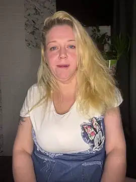 Snapshot of JenniferCarmen chatting on January 31, 2026, 9:46 pm JenniferCarmen online show from January 31, 2026, 9:46 pm