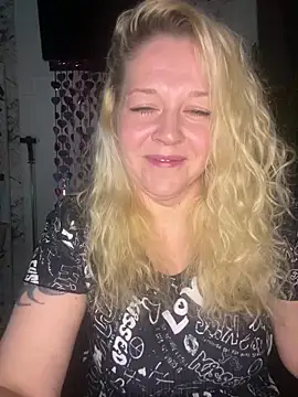 Snapshot of JenniferCarmen chatting on February 18, 2026, 6:26 pm JenniferCarmen online show from February 18, 2026, 6:26 pm