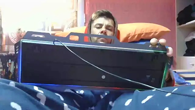 Snapshot of Pintiliescu chatting on March 18, 2026, 9:12 am Pintiliescu online show from March 18, 2026, 9:12 am