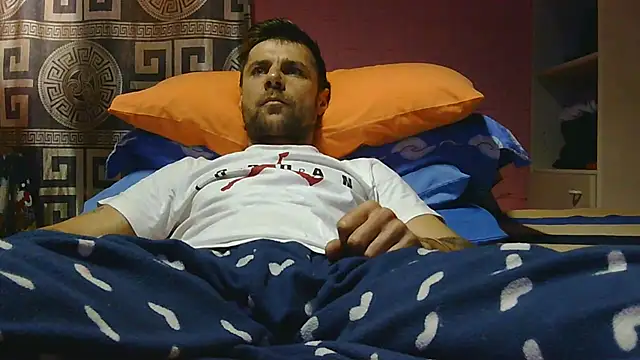 Snapshot of Pintiliescu chatting on March 19, 2026, 4:11 pm Pintiliescu online show from March 19, 2026, 4:11 pm