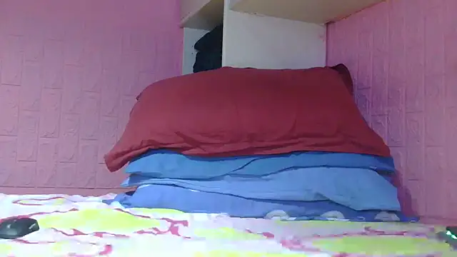 Snapshot of Pintiliescu chatting on April 8, 2026, 5:07 am Pintiliescu online show from April 8, 2026, 5:07 am