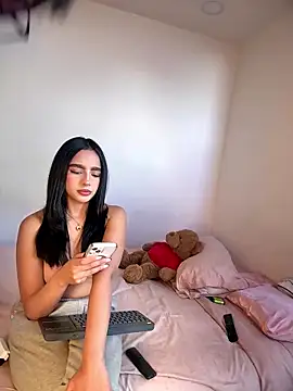 BelaXMeganOfficial online show from January 14, 2026, 9:42 pm