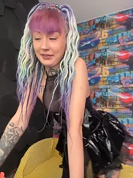 Tattoo  Moon online show from May 5, 2026, 6:10 am