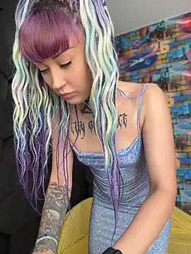 Tattoo  Moon online show from May 29, 2026, 12:30 am