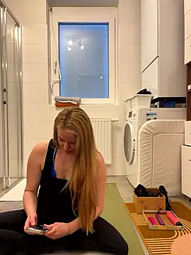 Snapshot of Annas_G chatting on January 10, 2026, 2:41 pm Annas G online show from January 10, 2026, 2:41 pm