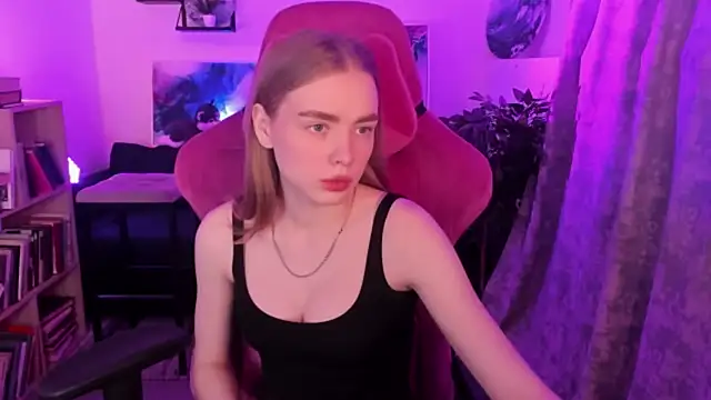 BellaHaadiid online show from January 11, 2026, 11:59 am