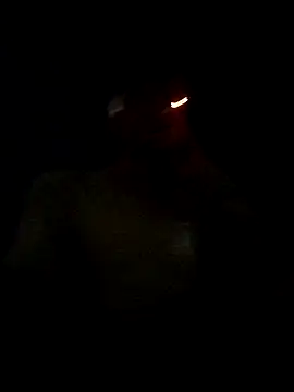 Snapshot of Andreskelly chatting on March 1, 2026, 5:53 am Andreskelly online show from March 1, 2026, 5:53 am