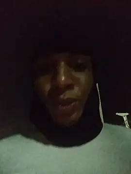 Snapshot of Andreskelly chatting on March 8, 2026, 12:19 am Andreskelly online show from March 8, 2026, 12:19 am