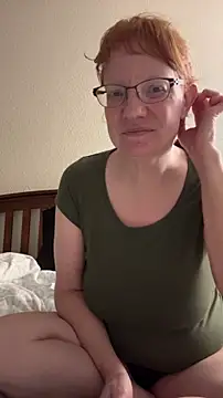 Lenaravenswood online show from December 15, 2025, 7:34 am