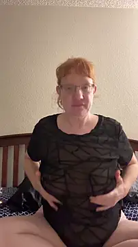 Lenaravenswood online show from December 17, 2025, 7:14 am