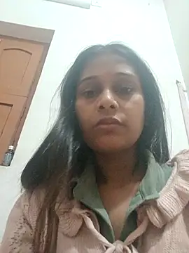 nehakapoor89 online show from February 16, 2026, 4:03 pm