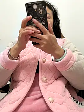 Snapshot of cmvoo chatting on December 15, 2025, 1:48 pm cmvoo online show from December 15, 2025, 1:48 pm