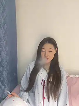 qingqing005 online show from February 6, 2026, 10:51 am