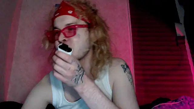Snapshot of Steve_q chatting on May 13, 2026, 9:55 pm Steve q online show from May 13, 2026, 9:55 pm