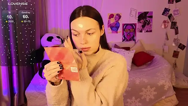 Snapshot of MaxinCarroll chatting on January 12, 2026, 5:23 am MaxinCarroll online show from January 12, 2026, 5:23 am