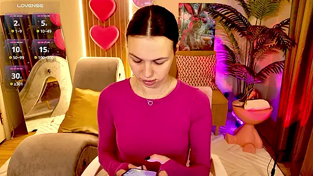 MaxinCarroll online show from March 26, 2026, 5:13 am