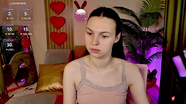 Snapshot of MaxinCarroll chatting on April 22, 2026, 10:28 am MaxinCarroll online show from April 22, 2026, 10:28 am