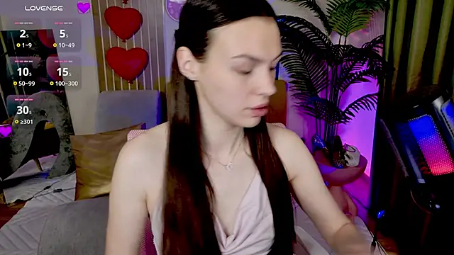 Snapshot of MaxinCarroll chatting on May 4, 2026, 10:00 am MaxinCarroll online show from May 4, 2026, 10:00 am