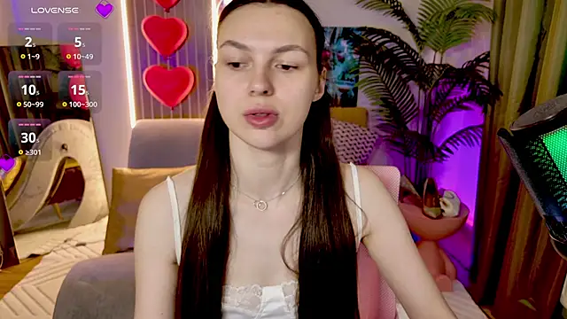 Snapshot of MaxinCarroll chatting on May 5, 2026, 10:12 am MaxinCarroll online show from May 5, 2026, 10:12 am