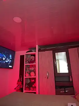 Snapshot of Aurora_Dolce chatting on December 18, 2025, 1:22 am Aurora Dolce online show from December 18, 2025, 1:22 am