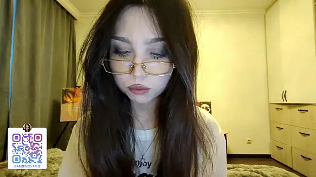 Snapshot of Qwami_Amie chatting on January 12, 2026, 4:50 am Qwami Amie online show from January 12, 2026, 4:50 am