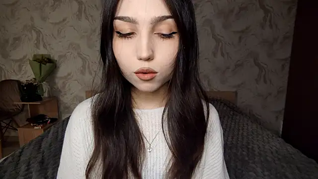 Qwami Amie online show from March 24, 2026, 3:39 pm