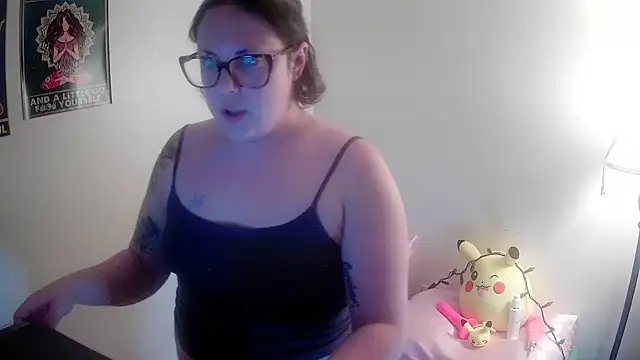 Snapshot of Hamurai420 chatting on February 17, 2026, 10:16 pm Hamurai420 online show from February 17, 2026, 10:16 pm