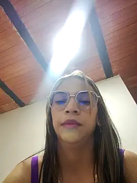 Evangeline Bonnet online show from December 16, 2025, 3:44 am