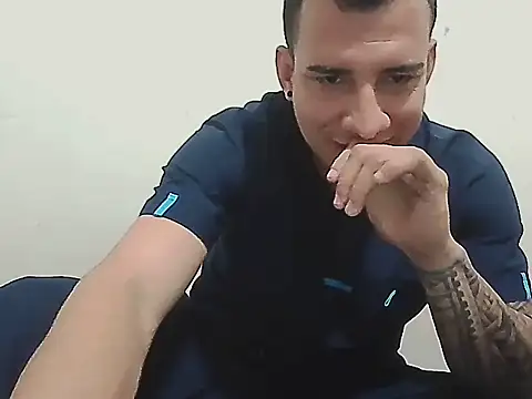 tuenfermerofavorito06 online show from January 9, 2026, 11:17 pm