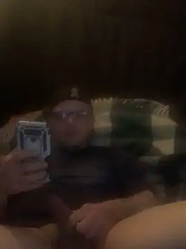 Snapshot of Ldnick69 chatting on February 10, 2026, 7:40 pm Ldnick69 online show from February 10, 2026, 7:40 pm