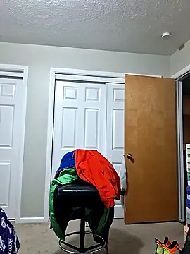 Rizzle9800 online show from February 12, 2026, 7:47 am