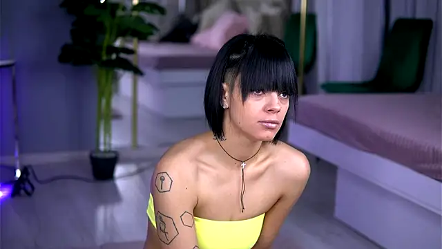 AnneFaris online show from January 7, 2026, 4:59 am