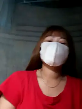 yana-zz online show from April 11, 2026, 6:45 pm