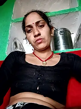 Snapshot of Chayna_singh chatting on December 21, 2025, 10:33 am Chayna singh online show from December 21, 2025, 10:33 am