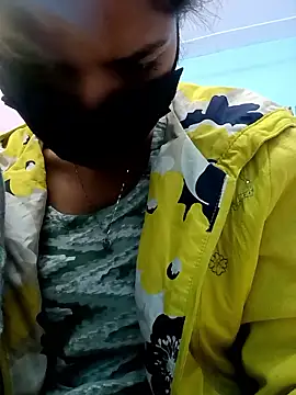 Snapshot of RV_525 chatting on January 6, 2026, 7:01 am RV 525 online show from January 6, 2026, 7:01 am