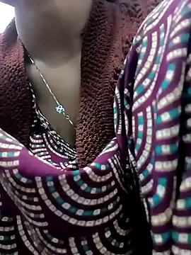 Snapshot of RV_525 chatting on January 9, 2026, 6:49 am RV 525 online show from January 9, 2026, 6:49 am